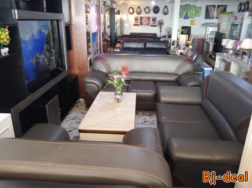 Image principale de Salon en' cuir de 6 et de 8 places es