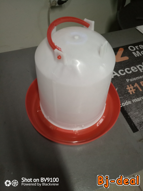 Main image of Mangeoire et abreuvoir automatique antigaspillage