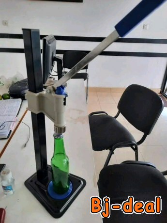 Main image of La capsuleuse pour mettre vos capsules