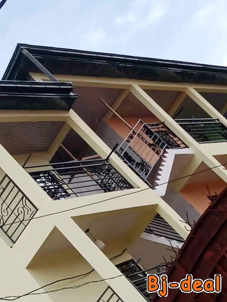 Image principale — Studio neuf avec parking à Éleveur