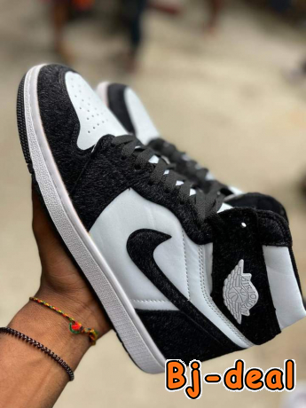 Main image of Vente des Jordan montantes