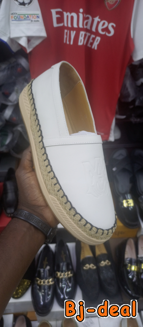 Main image of Vente des espadrilles de haute qualité