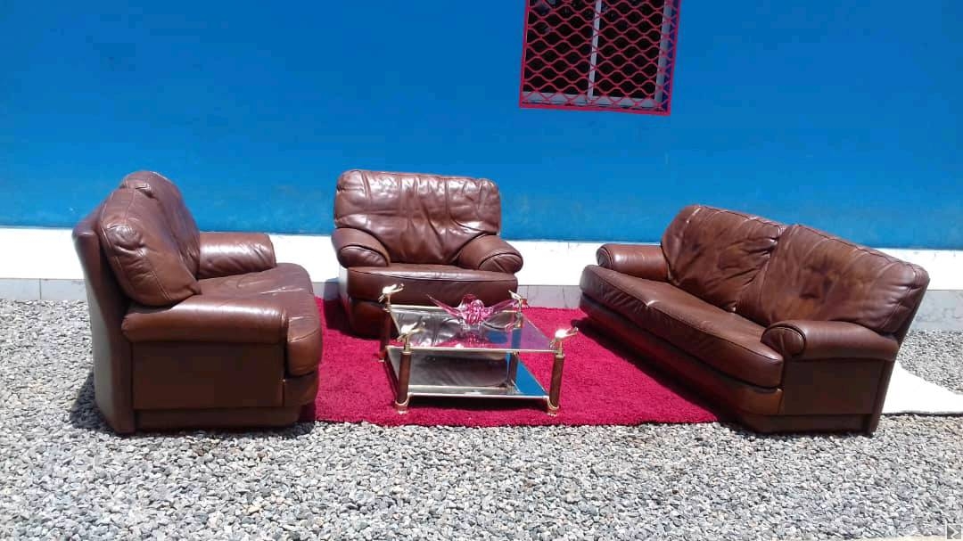 Main image of Salon en cuir 100 %. 1