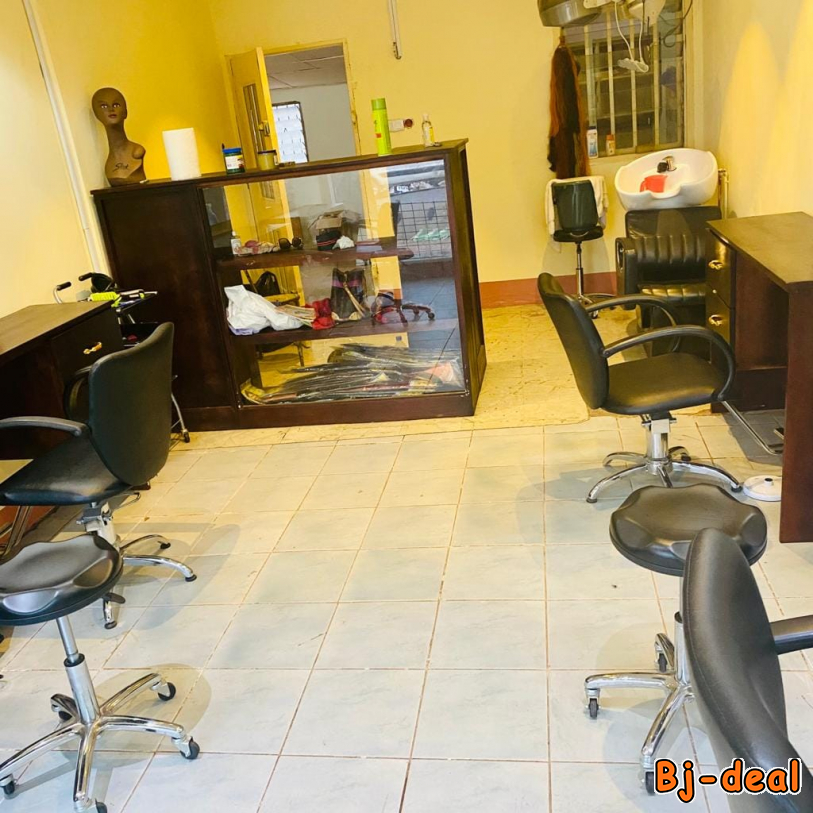 Image principale de Fond de commerce d'un salon de beauté plus Resta