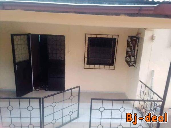 Image principale — Appartement avec parking à Fouda