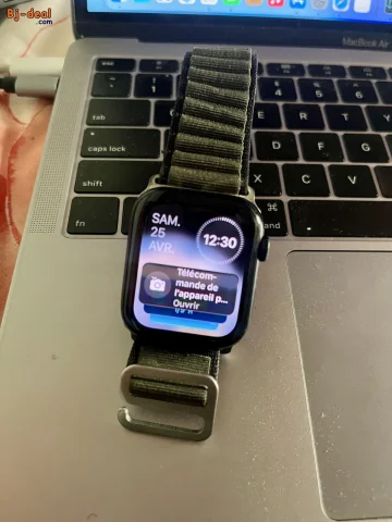 Image principale — Apple Watch SE 2022 44mm