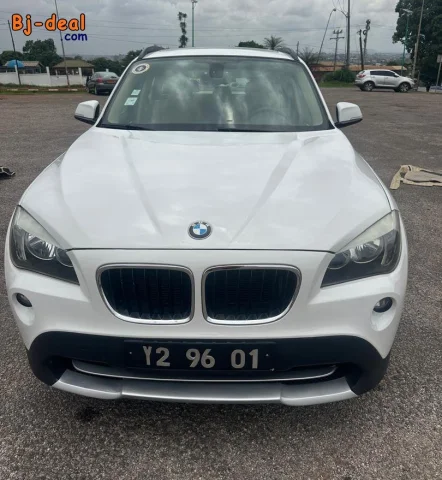 Image principale — BMW X1 2018 COMME NEUVE EN TRÈS BONNE ÉTAT